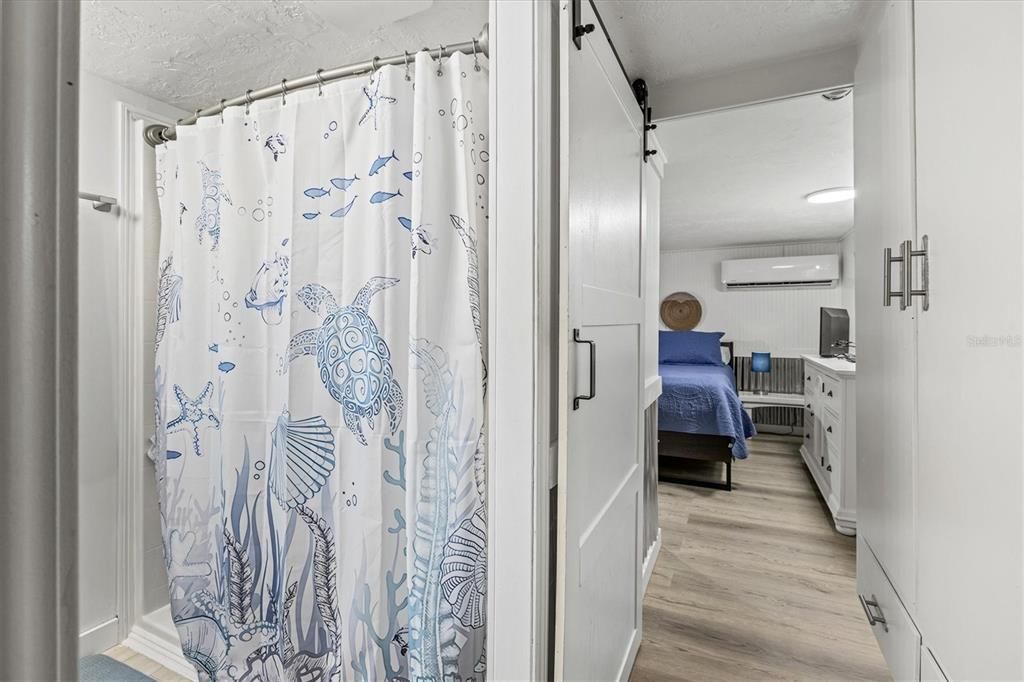 For Sale: $185,000 (2 beds, 1 baths, 420 Square Feet)