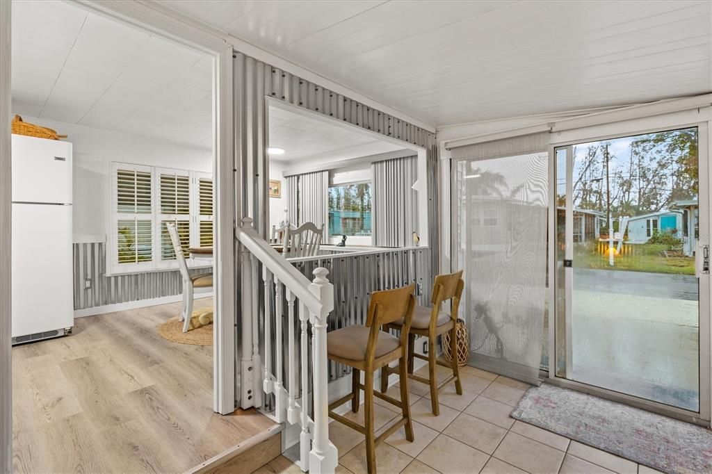 For Sale: $185,000 (2 beds, 1 baths, 420 Square Feet)