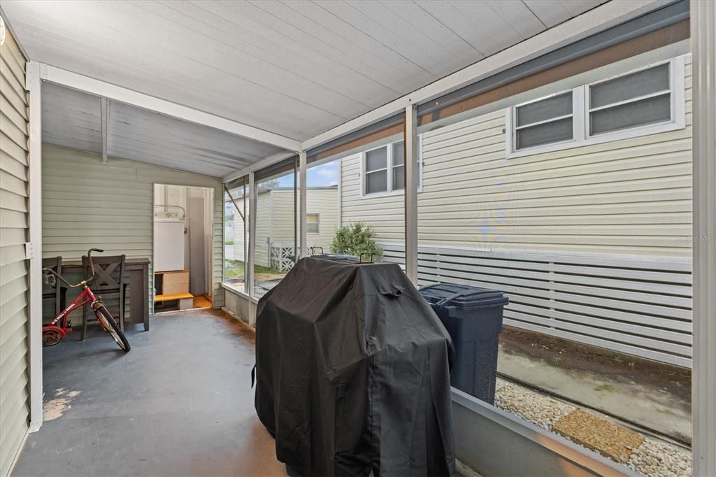 For Sale: $185,000 (2 beds, 1 baths, 420 Square Feet)