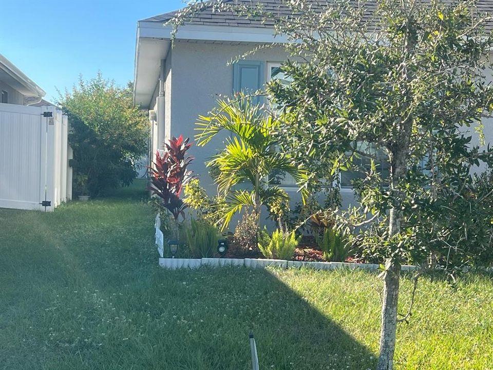 На продажу: $299,999 (3 спален, 2 ванн, 1526 Квадратных фут)