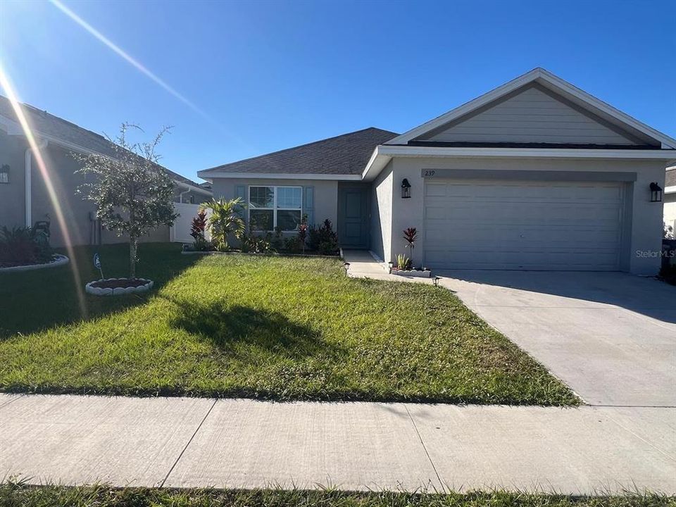 На продажу: $299,999 (3 спален, 2 ванн, 1526 Квадратных фут)