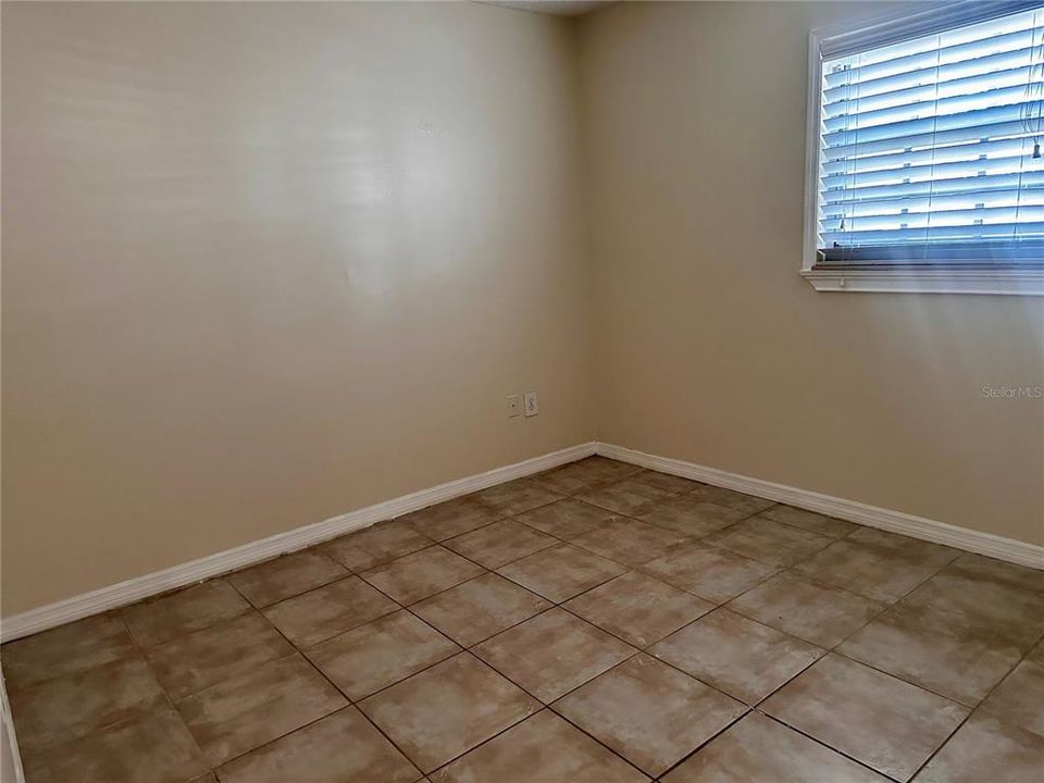 Activo con contrato: $148,500 (2 camas, 2 baños, 1090 Pies cuadrados)