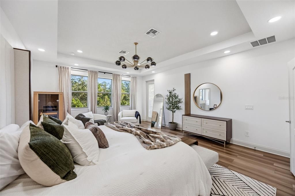 For Sale: $1,125,000 (5 beds, 4 baths, 3843 Square Feet)