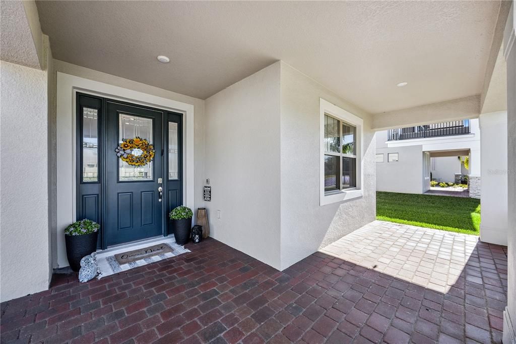 For Sale: $1,125,000 (5 beds, 4 baths, 3843 Square Feet)