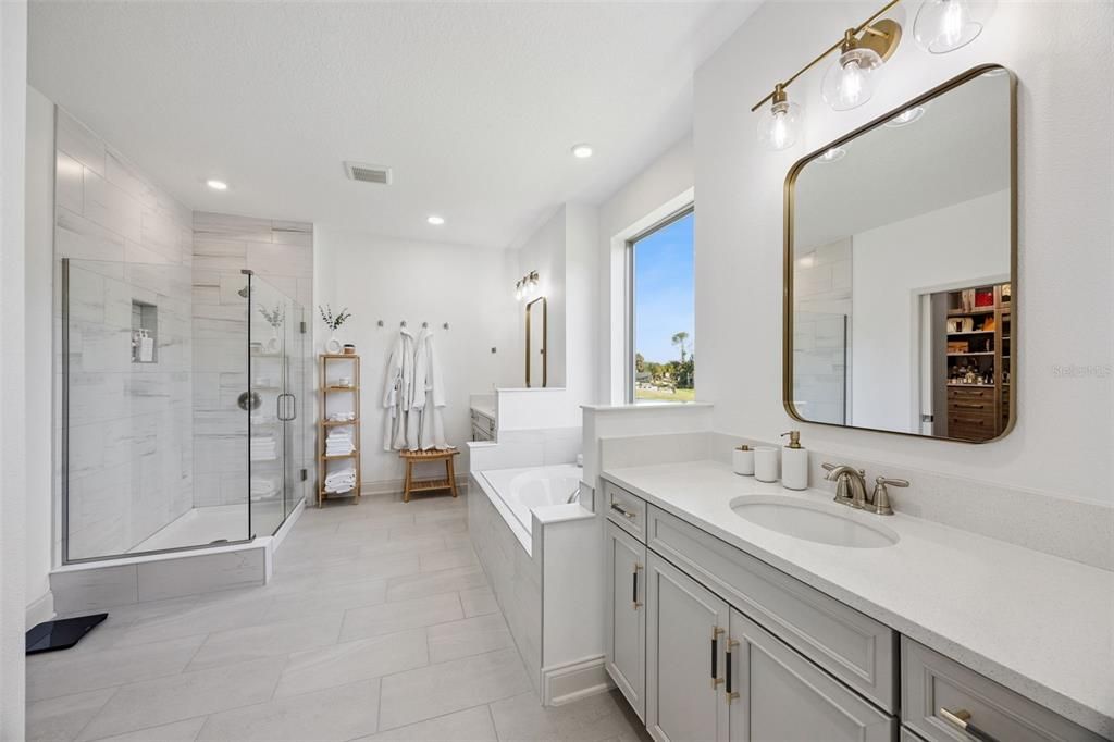 For Sale: $1,125,000 (5 beds, 4 baths, 3843 Square Feet)