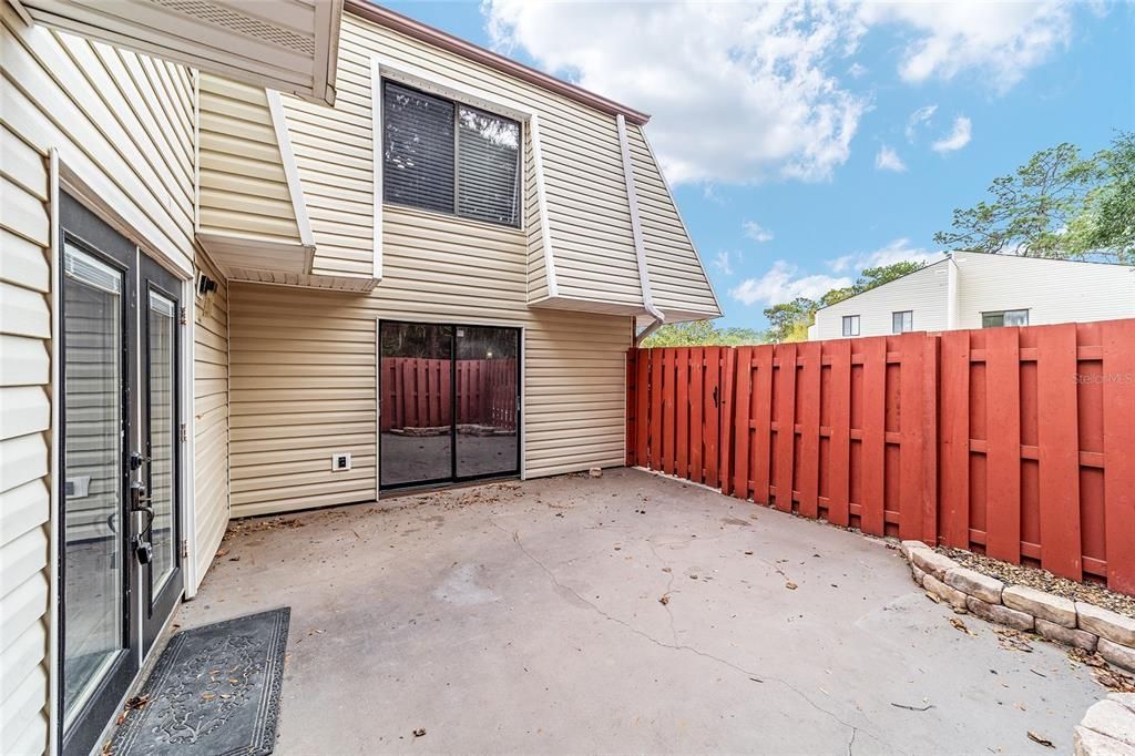 待售: $249,000 (3 贝兹, 2 浴室, 2499 平方英尺)