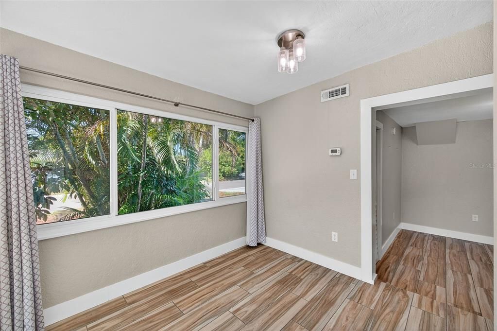 出租: $2,950 (3 贝兹, 2 浴室, 1288 平方英尺)