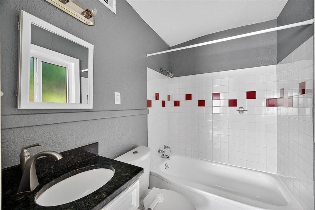 出租: $2,950 (3 贝兹, 2 浴室, 1288 平方英尺)