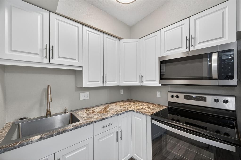 出租: $2,950 (3 贝兹, 2 浴室, 1288 平方英尺)