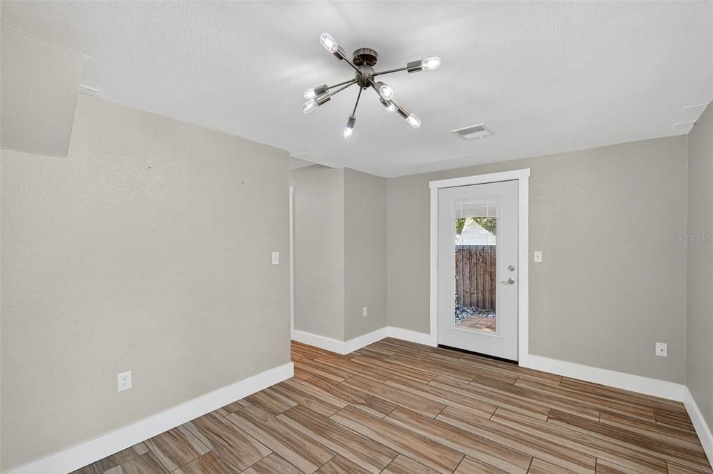 出租: $2,950 (3 贝兹, 2 浴室, 1288 平方英尺)