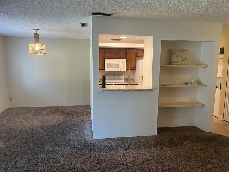 出租: $1,550 (2 贝兹, 2 浴室, 1006 平方英尺)