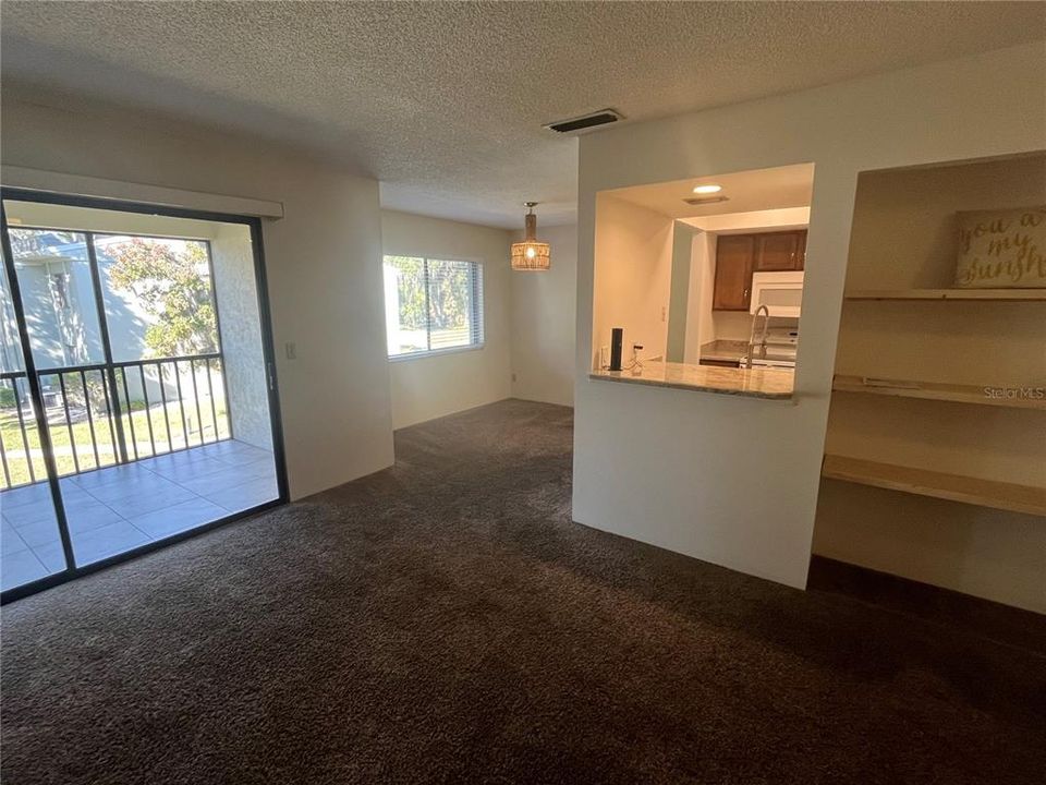 出租: $1,550 (2 贝兹, 2 浴室, 1006 平方英尺)