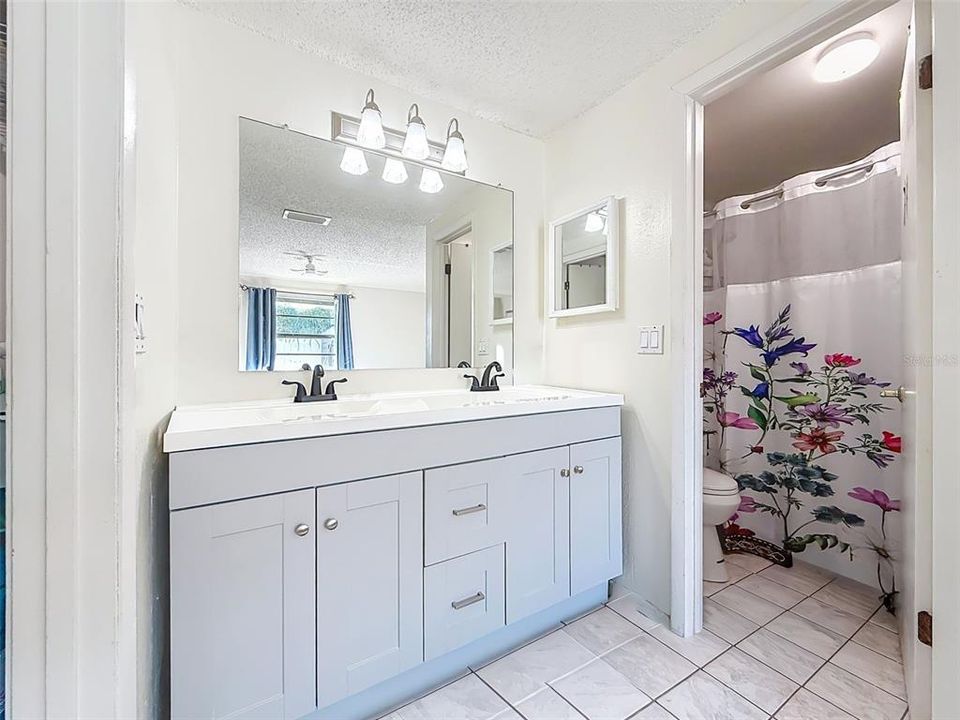 待售: $388,000 (3 贝兹, 2 浴室, 1248 平方英尺)