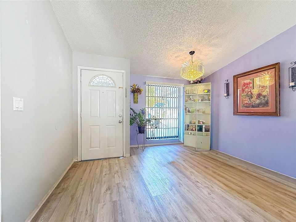 待售: $388,000 (3 贝兹, 2 浴室, 1248 平方英尺)