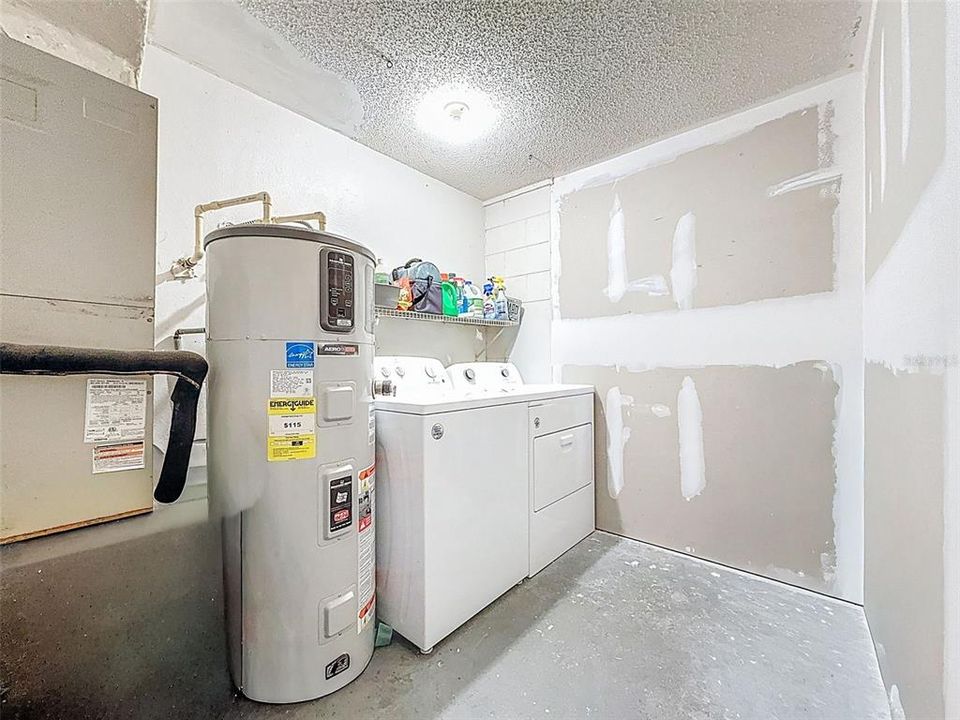 待售: $388,000 (3 贝兹, 2 浴室, 1248 平方英尺)