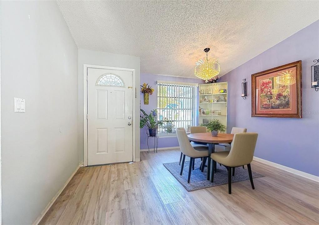 待售: $388,000 (3 贝兹, 2 浴室, 1248 平方英尺)