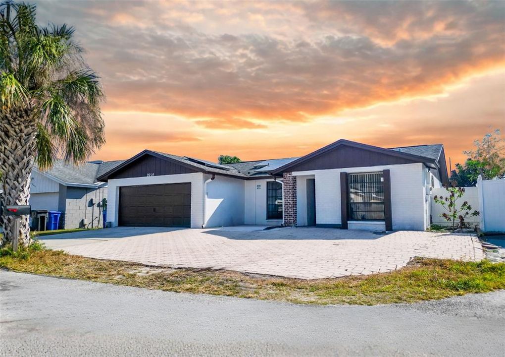 待售: $388,000 (3 贝兹, 2 浴室, 1248 平方英尺)