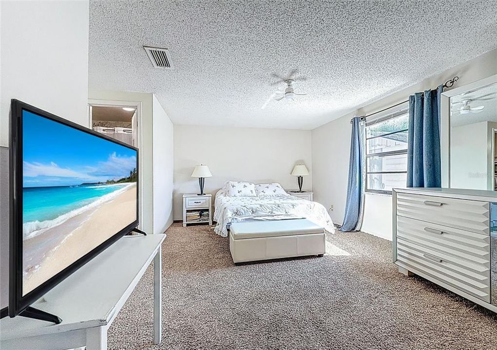 待售: $388,000 (3 贝兹, 2 浴室, 1248 平方英尺)