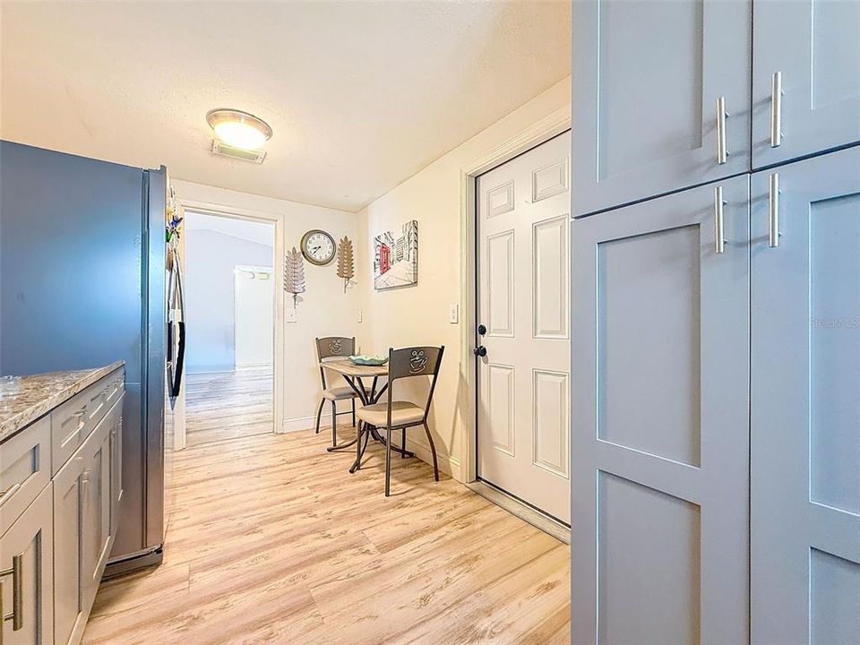 待售: $388,000 (3 贝兹, 2 浴室, 1248 平方英尺)