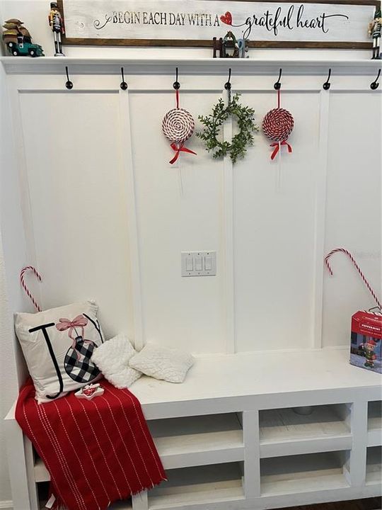 На продажу: $399,000 (3 спален, 2 ванн, 1814 Квадратных фут)