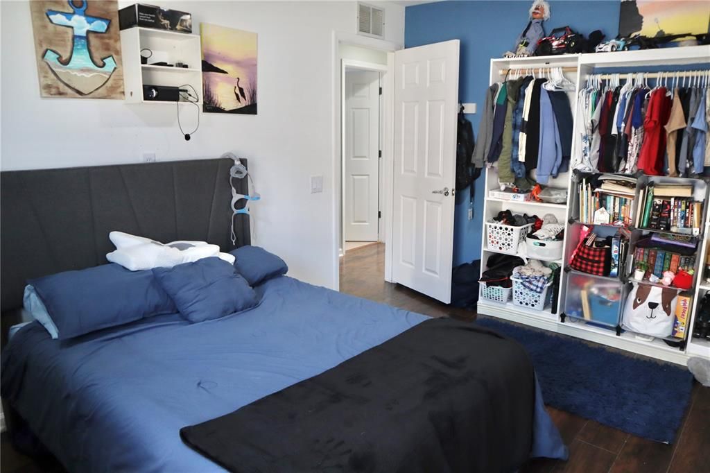 На продажу: $399,000 (3 спален, 2 ванн, 1814 Квадратных фут)