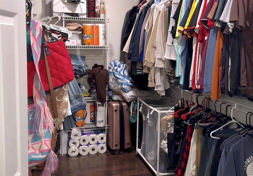 На продажу: $399,000 (3 спален, 2 ванн, 1814 Квадратных фут)