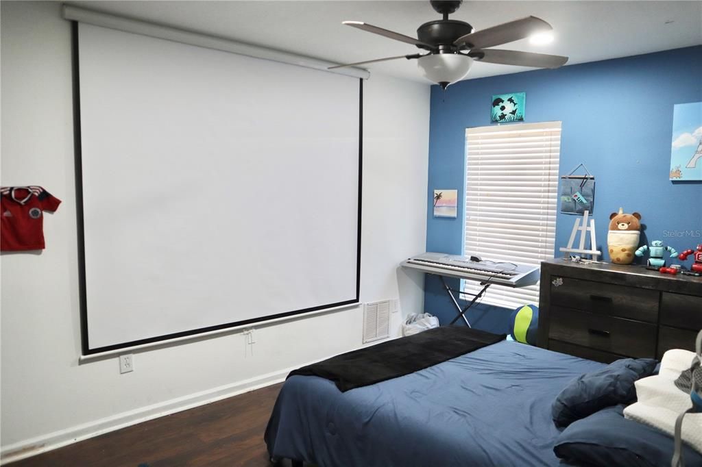 На продажу: $399,000 (3 спален, 2 ванн, 1814 Квадратных фут)