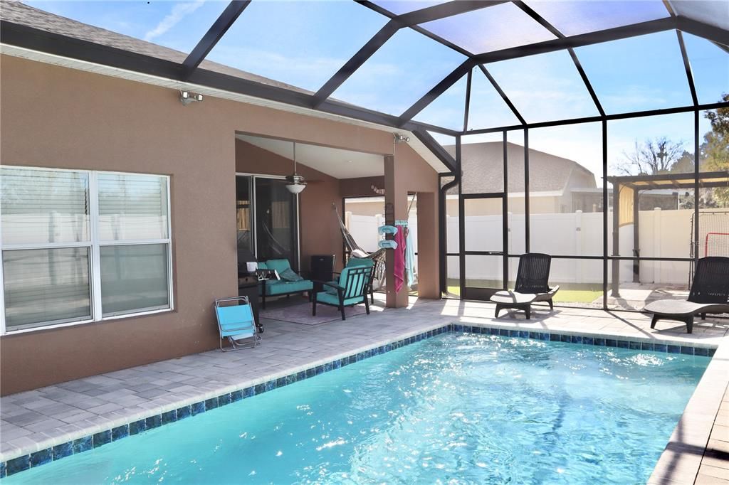 На продажу: $399,000 (3 спален, 2 ванн, 1814 Квадратных фут)