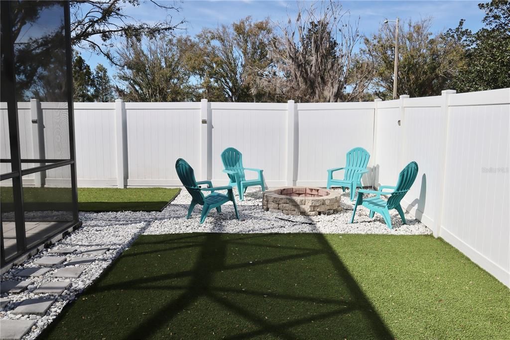 На продажу: $399,000 (3 спален, 2 ванн, 1814 Квадратных фут)