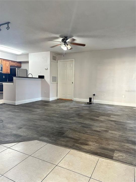 待售: $168,900 (2 贝兹, 2 浴室, 874 平方英尺)