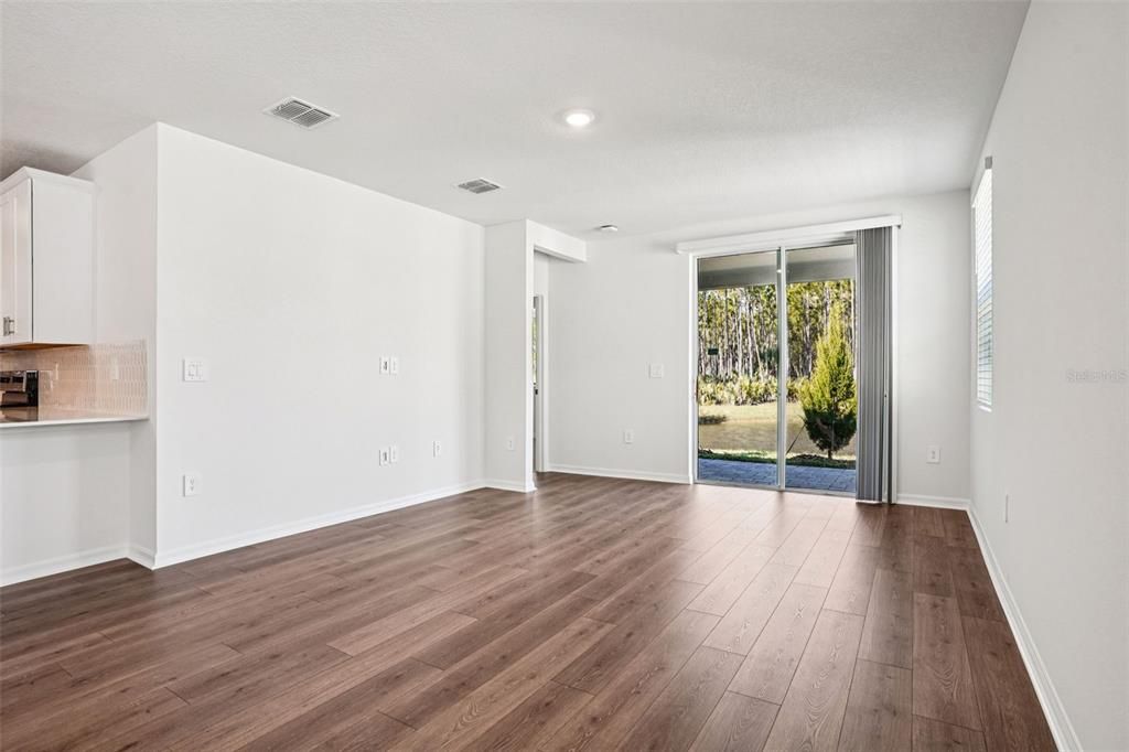 待售: $310,990 (3 贝兹, 2 浴室, 1454 平方英尺)