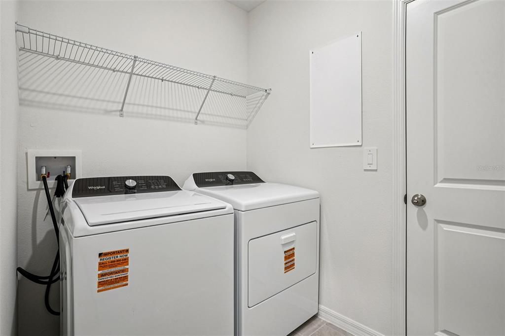 待售: $310,990 (3 贝兹, 2 浴室, 1454 平方英尺)