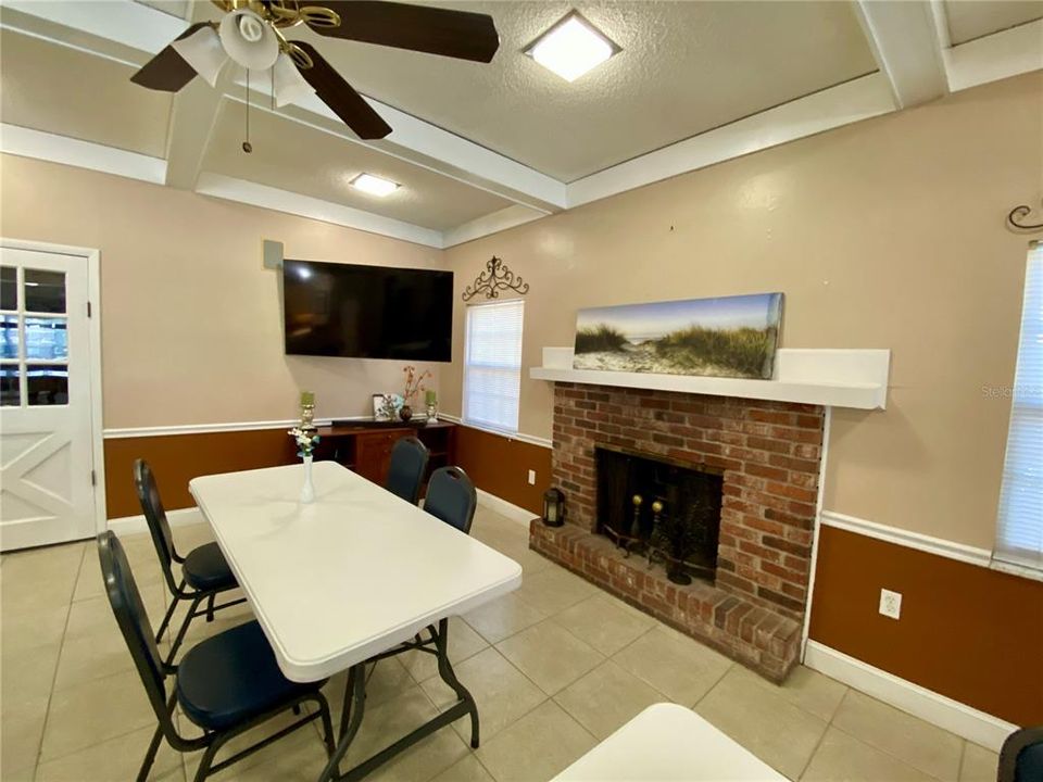 Под контрактом: $125,000 (1 спален, 1 ванн, 660 Квадратных фут)