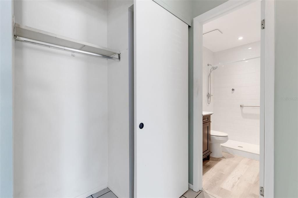 Под контрактом: $125,000 (1 спален, 1 ванн, 660 Квадратных фут)