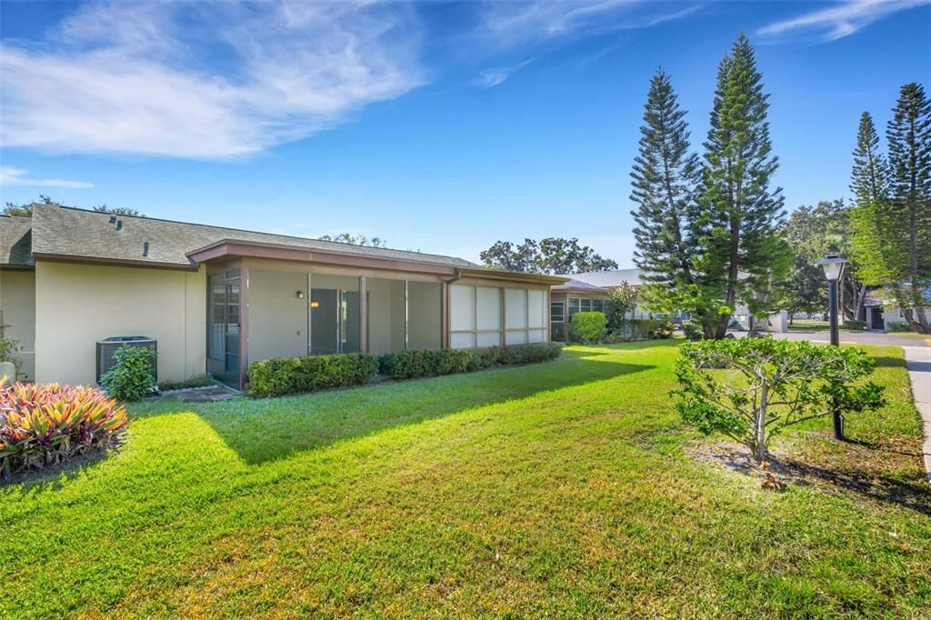 Под контрактом: $125,000 (1 спален, 1 ванн, 660 Квадратных фут)