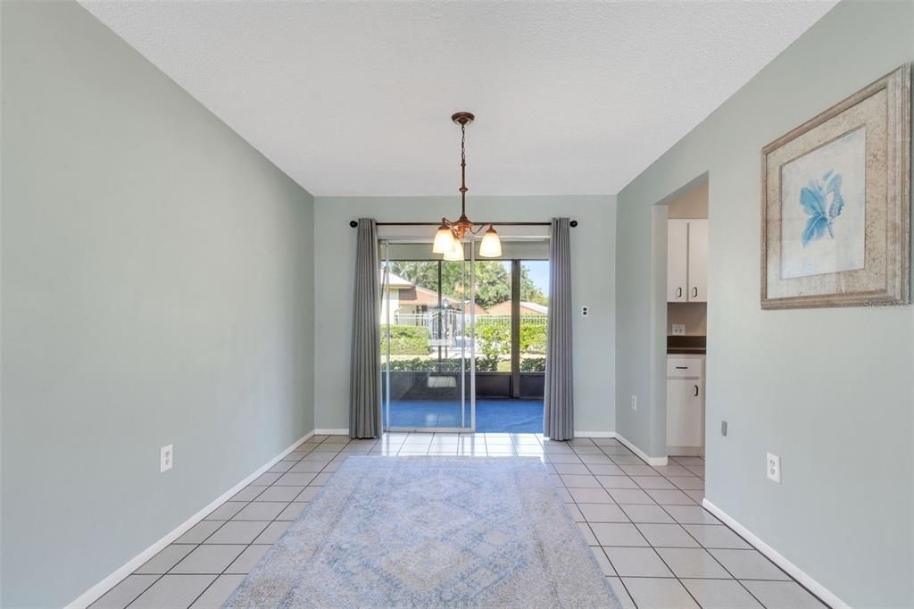 Под контрактом: $125,000 (1 спален, 1 ванн, 660 Квадратных фут)