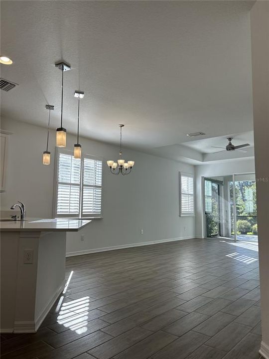 En Venta: $365,000 (3 camas, 2 baños, 1462 Pies cuadrados)