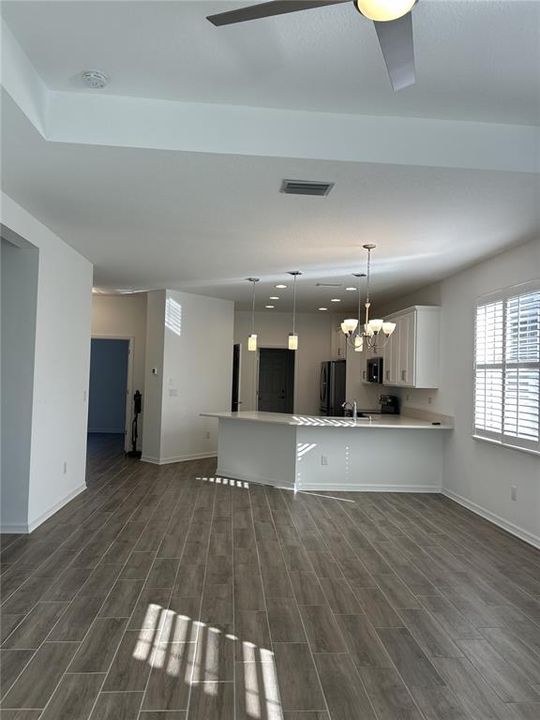 En Venta: $365,000 (3 camas, 2 baños, 1462 Pies cuadrados)