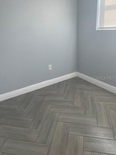 В аренду: $1,800 (3 спален, 1 ванн, 1520 Квадратных фут)