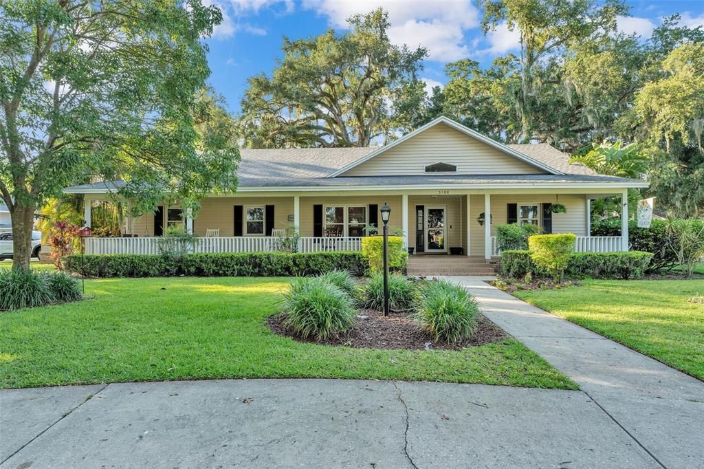 For Sale: $534,900 (3 beds, 2 baths, 2126 Square Feet)