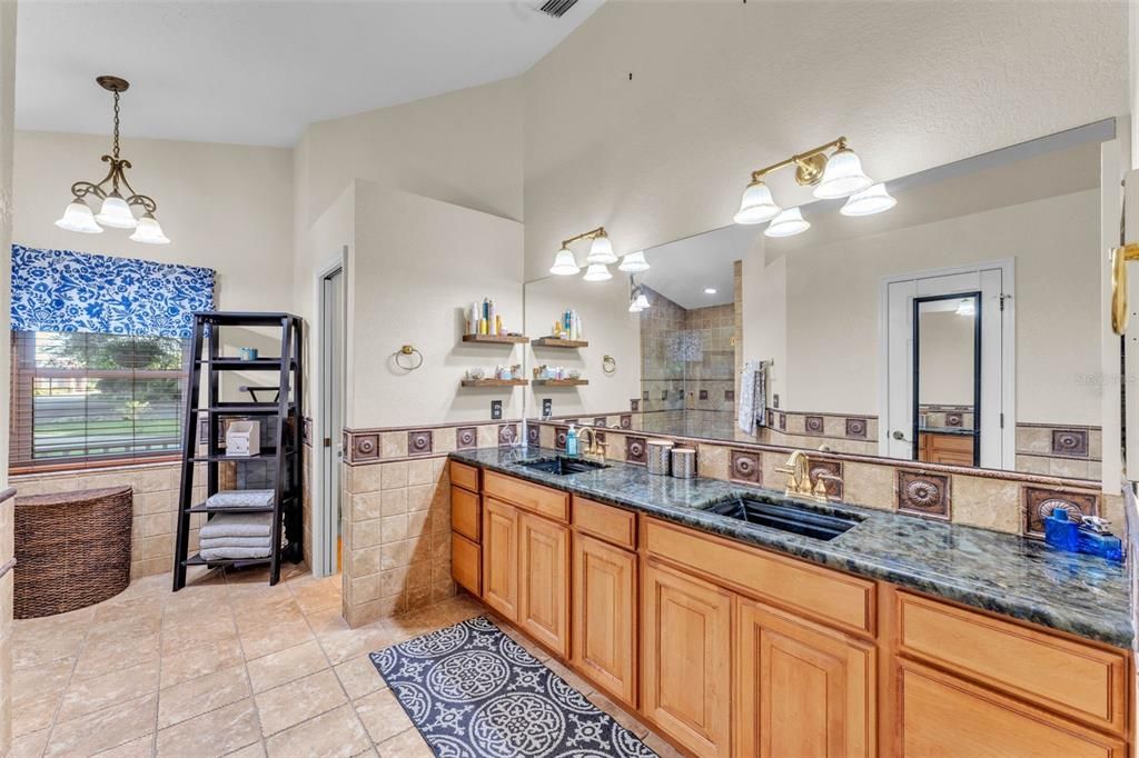 For Sale: $534,900 (3 beds, 2 baths, 2126 Square Feet)