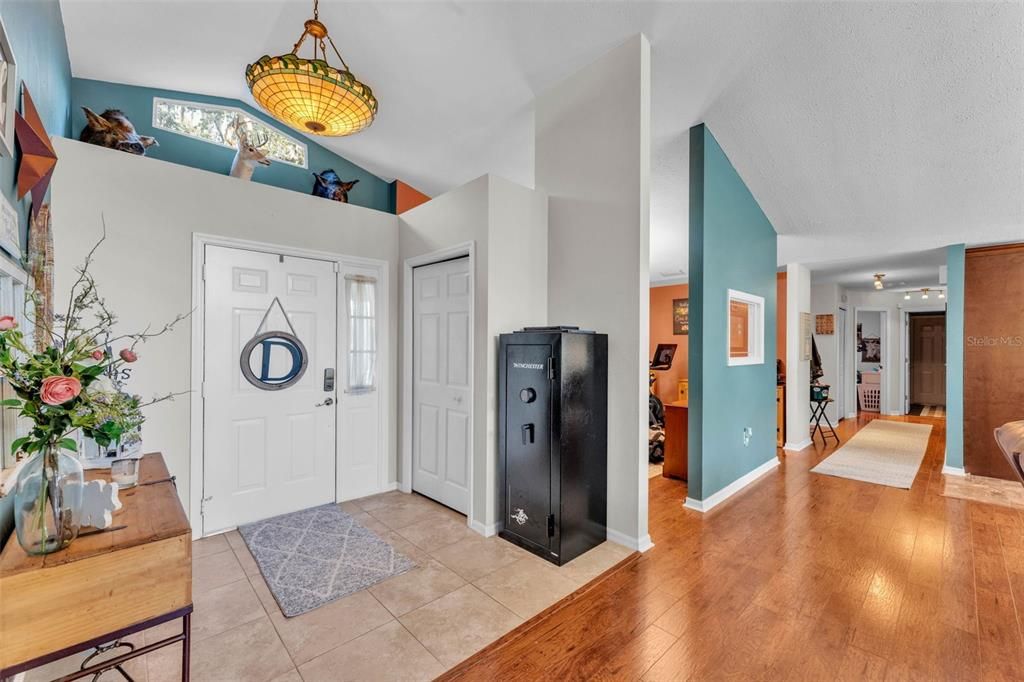 For Sale: $534,900 (3 beds, 2 baths, 2126 Square Feet)