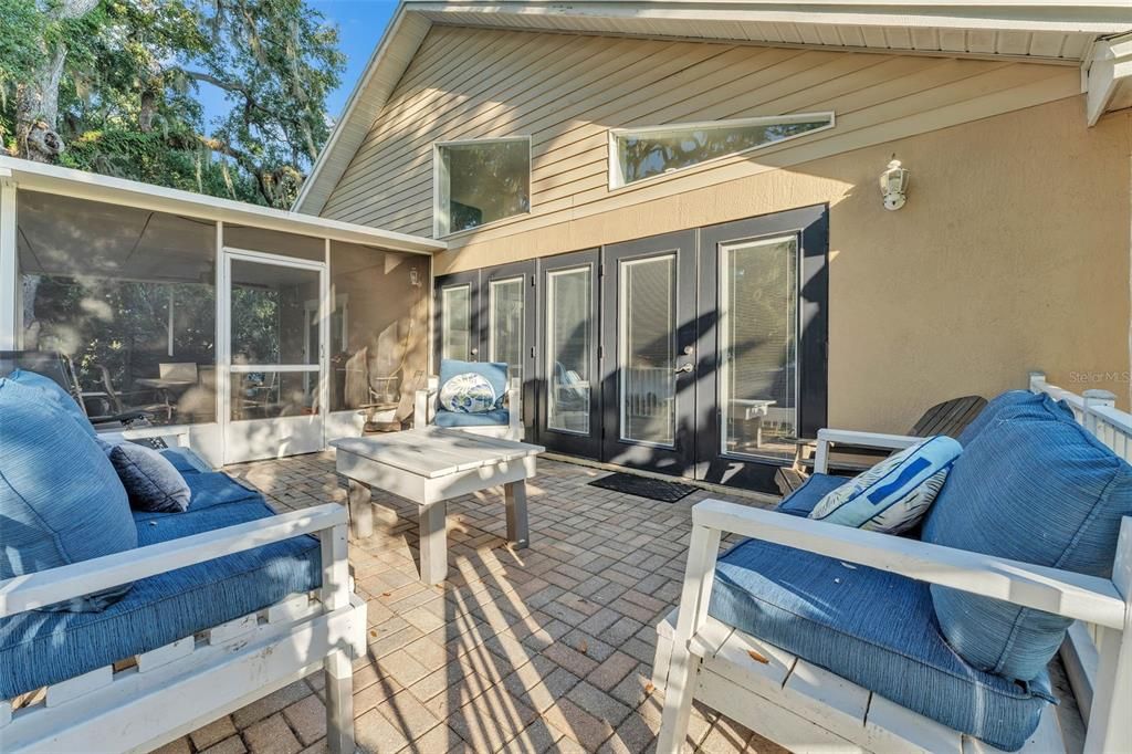 For Sale: $534,900 (3 beds, 2 baths, 2126 Square Feet)