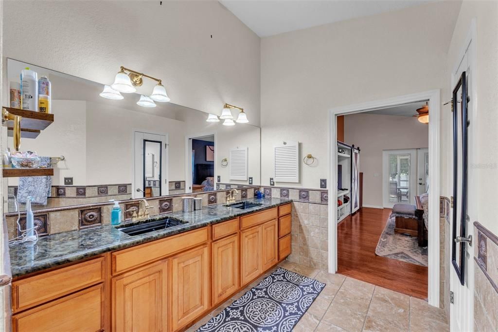 For Sale: $534,900 (3 beds, 2 baths, 2126 Square Feet)