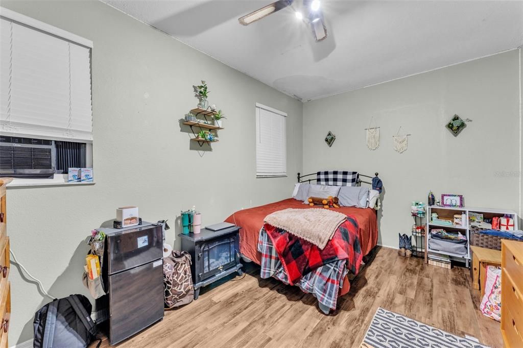 For Sale: $534,900 (3 beds, 2 baths, 2126 Square Feet)