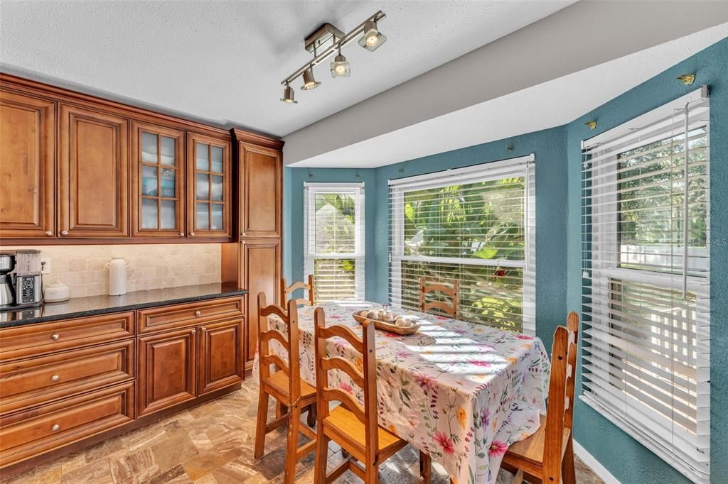 For Sale: $534,900 (3 beds, 2 baths, 2126 Square Feet)