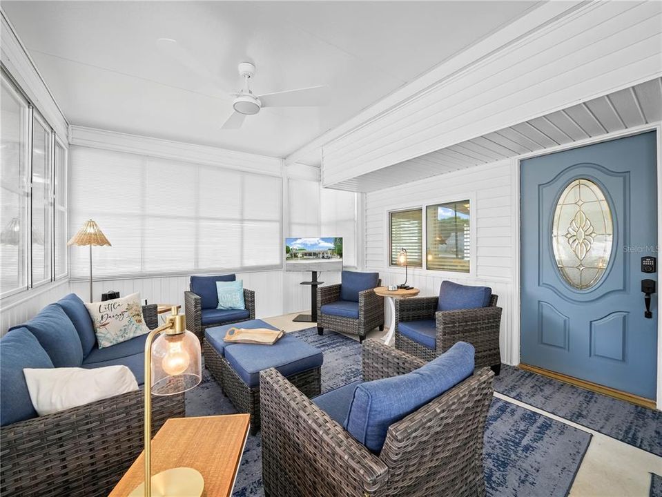 待售: $159,900 (1 贝兹, 1 浴室, 954 平方英尺)