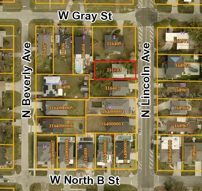 Active With Contract: $350,000 (2 beds, 1 baths, 936 Square Feet)