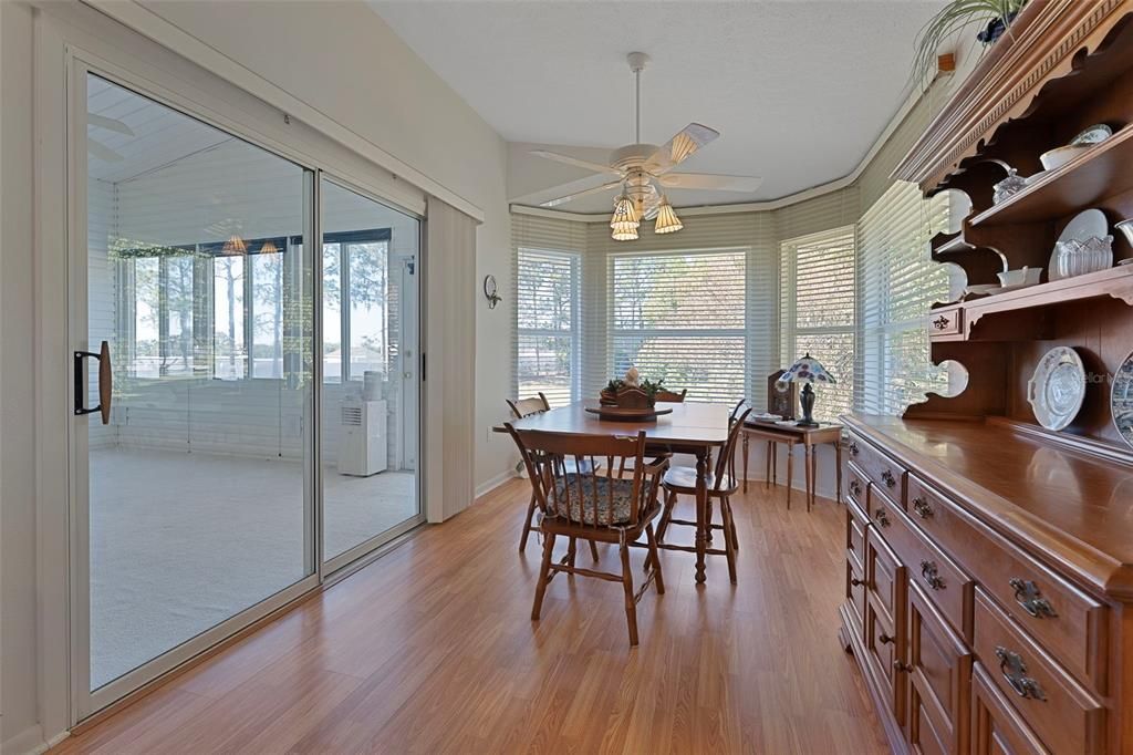 For Sale: $284,000 (3 beds, 2 baths, 1665 Square Feet)