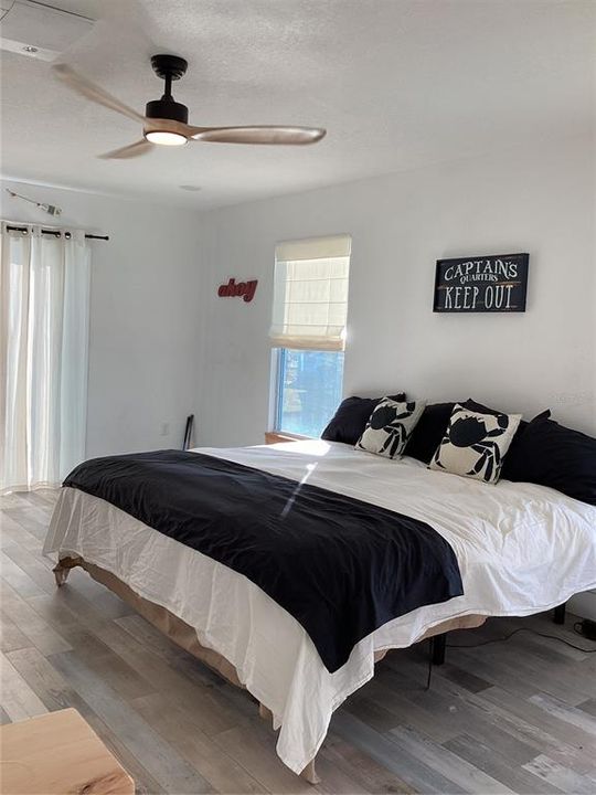 For Sale: $475,000 (2 beds, 2 baths, 1296 Square Feet)